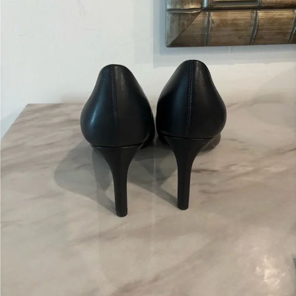 Women’s Cindy Mid-Heels - Picture 3 of 4